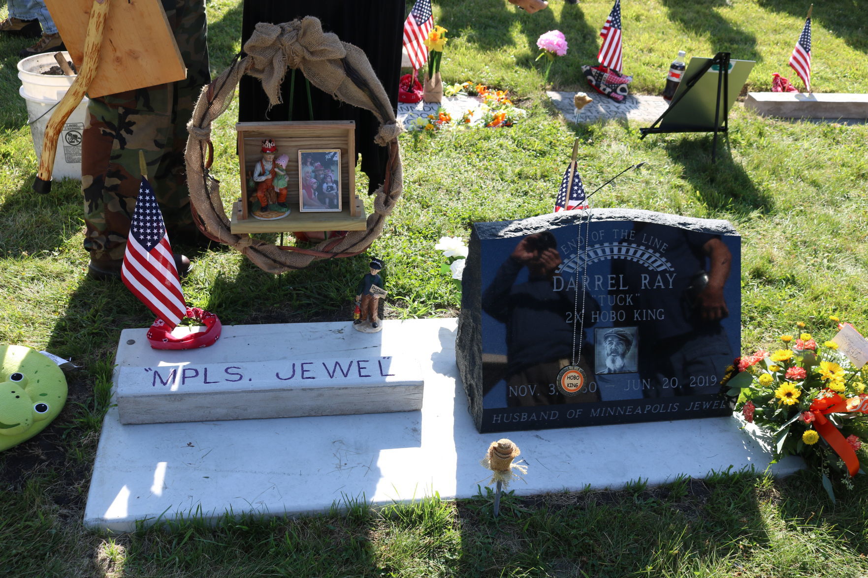 Memorial 5